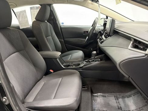 Used 2024 Toyota Corolla LE image 18