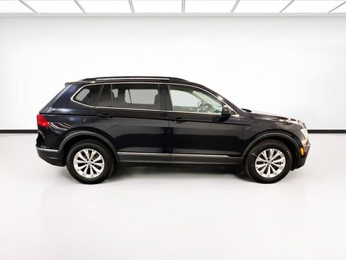 Used 2018 Volkswagen Tiguan SE w/ Panoramic Sunroof Package image 24