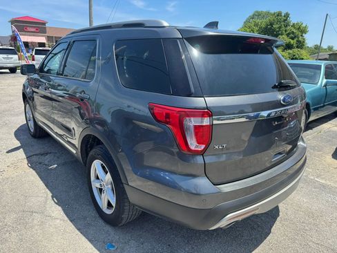 Used 2016 Ford Explorer XLT w/ Equipment Group 201A AWD/4WD image 4