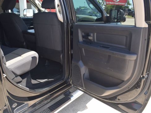 Used 2012 RAM 2500 ST w/ Chrome Appearance Group AWD/4WD image 13