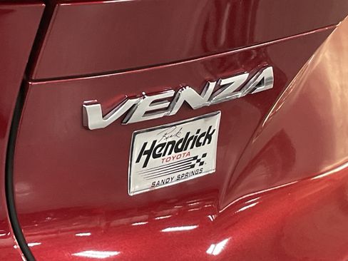 Certified 2021 Toyota Venza Limited w/ Advanced Technology Package image 33