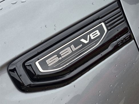 Used 2025 GMC Sierra 1500 Elevation w/ Elevation Premium Package image 9