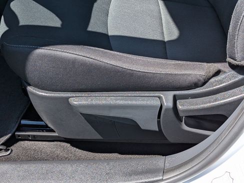 Used 2025 Nissan Sentra SV FWD image 15