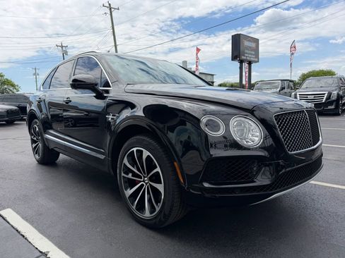 Used 2020 Bentley Bentayga AWD/4WD image 22