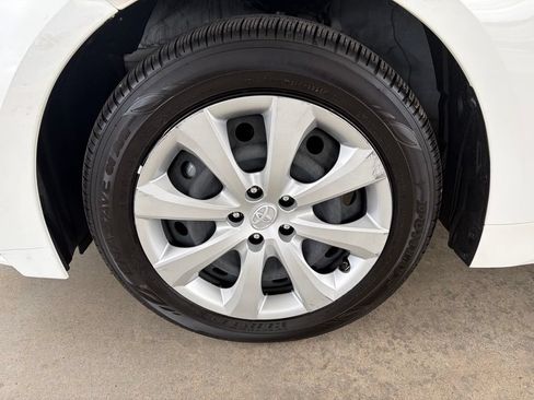 Used 2026 Toyota Corolla LE FWD image 10