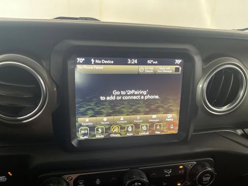 Used 2018 Jeep Wrangler Unlimited Sahara AWD/4WD image 71