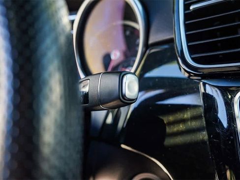 Used 2017 Mercedes-Benz GLE 350 image 25