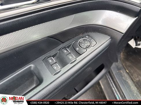 Used 2016 Ford Explorer XLT w/ Equipment Group 202A image 11