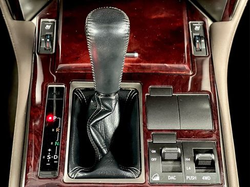 Used 2011 Lexus GX 460 w/ Comfort Plus Pkg image 35