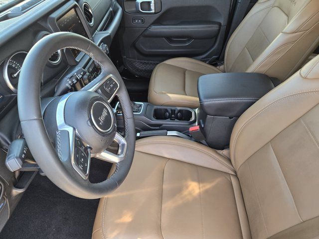 Used 2023 Jeep Wrangler Unlimited Sahara AWD/4WD image 14