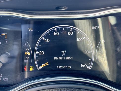 Used 2018 Jeep Grand Cherokee Altitude image 22