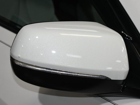 Used 2025 Acura RDX SH-AWD image 61