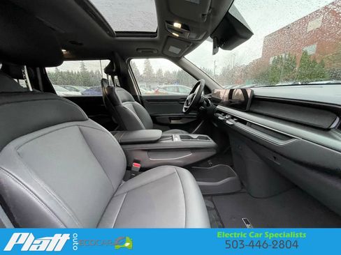 Used 2025 Kia EV9 Light Long Range image 53