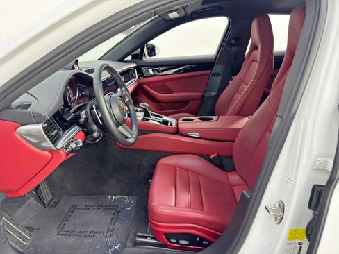 Used 2023 Porsche Panamera Platinum Edition w/ Smoking Package image 17