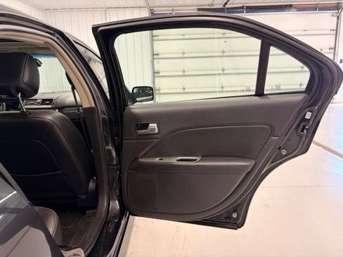 Used 2012 Ford Fusion SEL FWD image 8