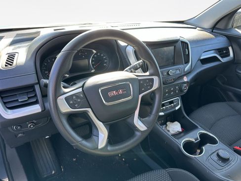 Used 2024 GMC Terrain SLE image 51
