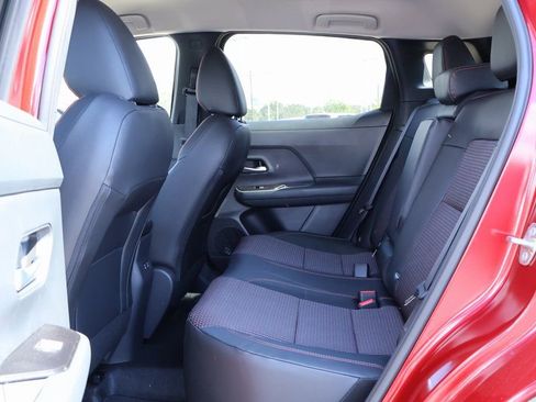 New 2026 Nissan Kicks SR image 8