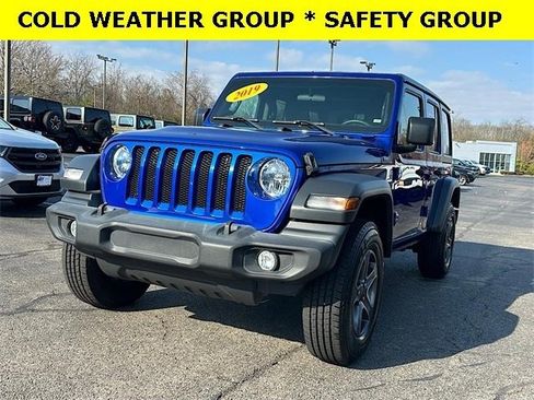 Used 2019 Jeep Wrangler Unlimited Sport S image 3