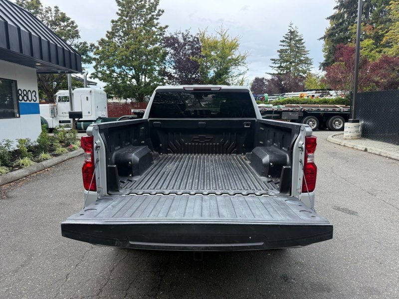 Used 2020 Chevrolet Silverado 1500 LT w/ Trailering Package AWD/4WD image 6