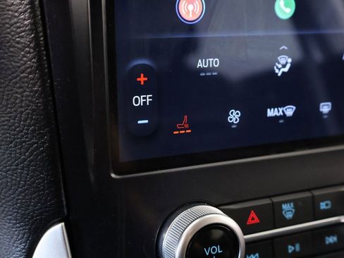 Used 2024 Ford Edge SEL image 7