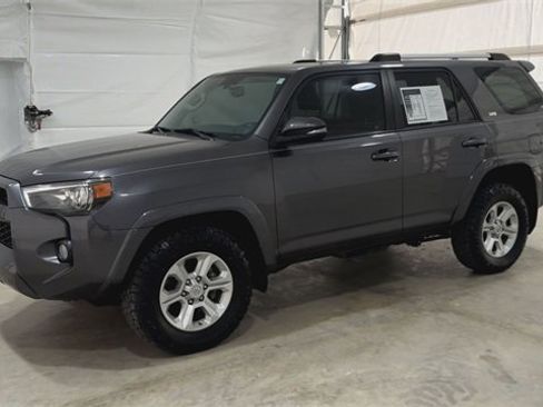 Used 2019 Toyota 4Runner SR5 image 4