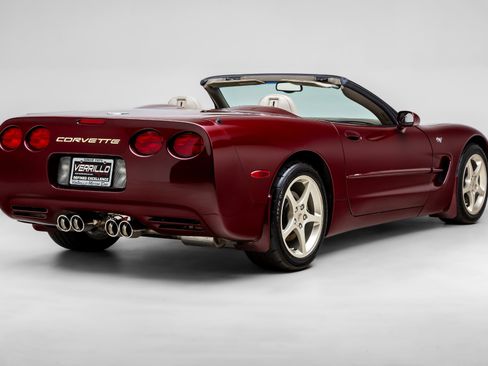 Used 2003 Chevrolet Corvette 50th Anniversary Edition w/ Preferred Equipment Group1 image 5