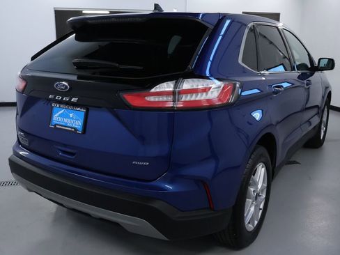 Used 2024 Ford Edge SEL image 7