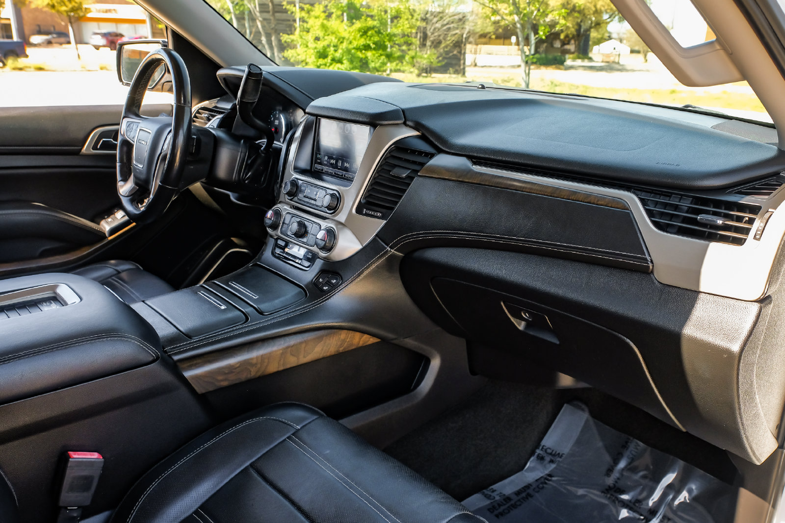 Used 2018 GMC Yukon Denali RWD image 14