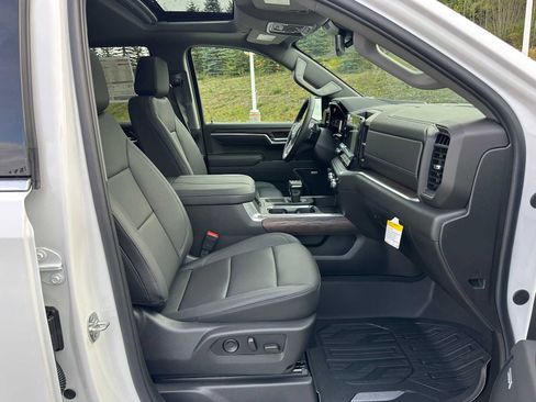 New 2026 GMC Sierra 1500 SLT w/ SLT Premium Plus Package image 10