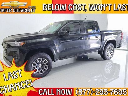 Used 2023 Chevrolet Colorado Z71 w/ Z71 Convenience Package 2