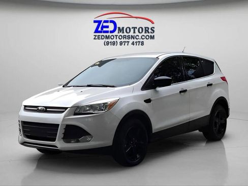 Used 2016 Ford Escape SE AWD/4WD image 1