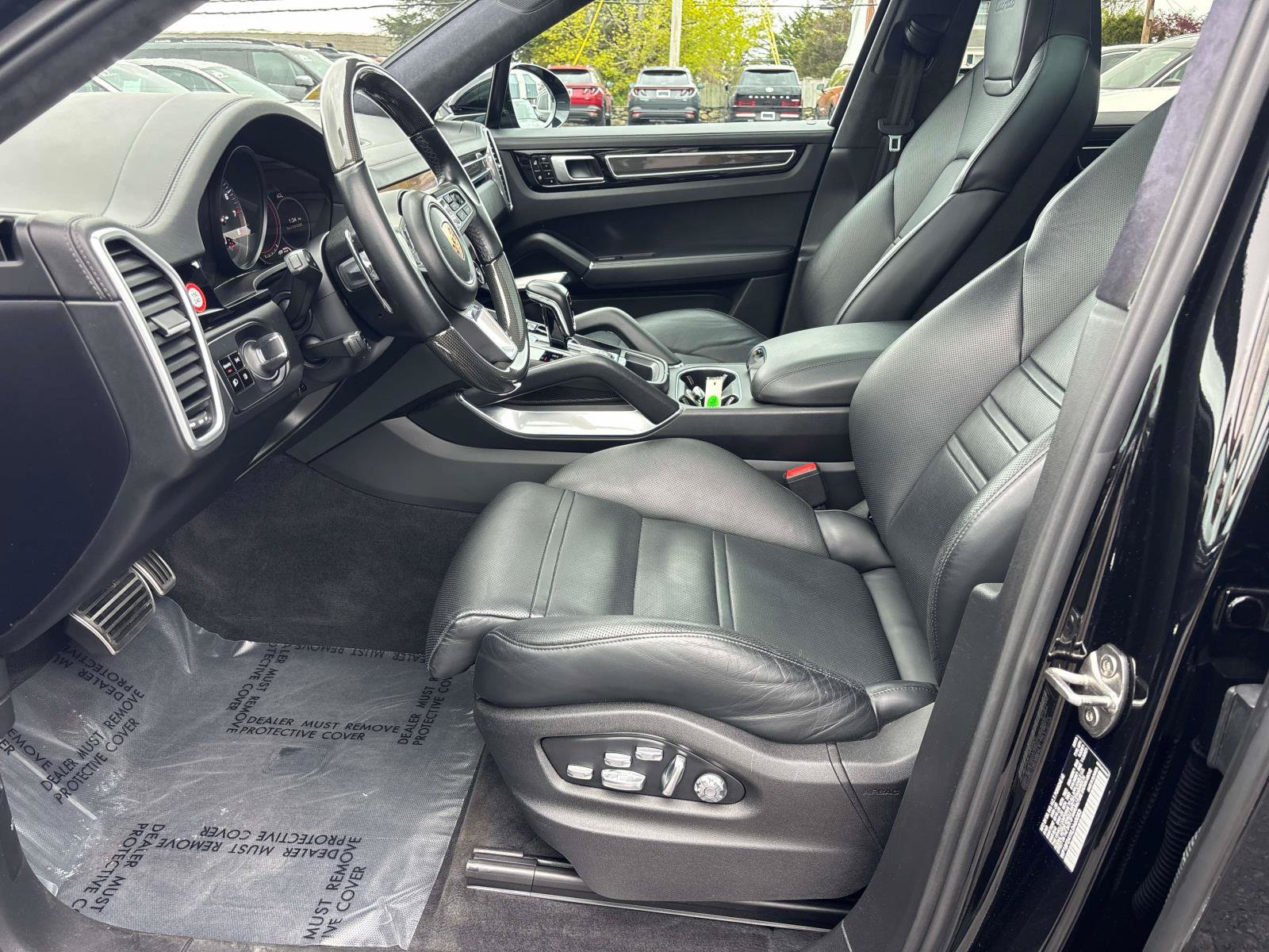 Used 2020 Porsche Cayenne Turbo AWD/4WD image 9