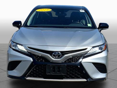 Used 2019 Toyota Camry XSE FWD image 4