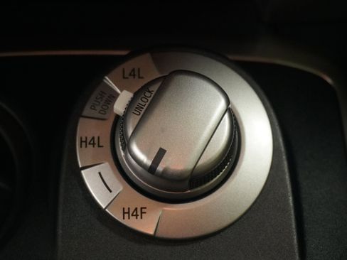 Used 2019 Toyota 4Runner Limited image 24