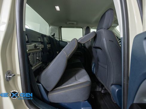 Used 2024 Ford Maverick Tremor w/ Tremor Off-Road Package AWD/4WD image 40