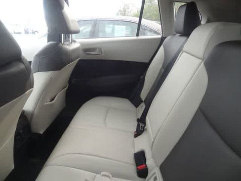Used 2023 Toyota Corolla Cross XLE w/ Convenience Package image 9