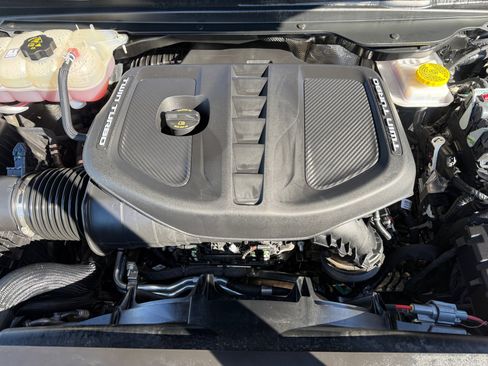 Used 2025 RAM 1500 Limited image 31