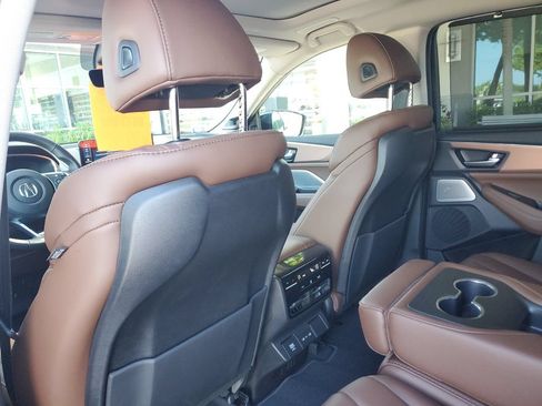 Certified 2026 Acura MDX FWD w/ Technology Package image 17
