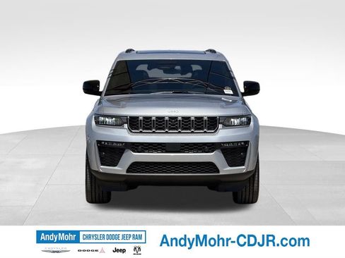 New 2026 Jeep Grand Cherokee L Limited AWD/4WD image 2