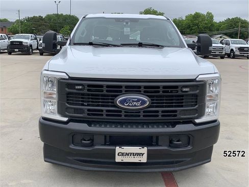 Used 2024 Ford F250 XL AWD/4WD image 11