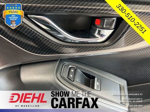 Used 2020 Subaru Crosstrek 2.0i Limited w/ Moonroof Package w/Navigation AWD/4WD image 17