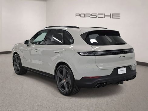 New 2026 Porsche Cayenne AWD/4WD image 3