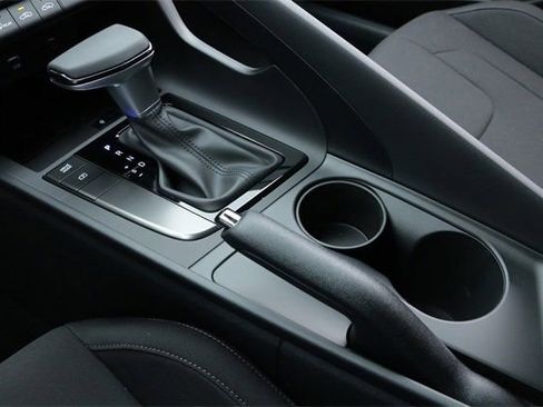 Certified 2026 Hyundai Elantra Sport image 16