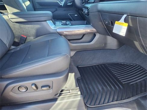 New 2026 Chevrolet Silverado 2500 LTZ w/ LTZ Convenience Package image 26