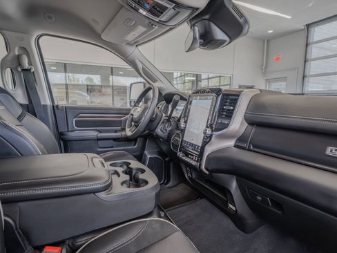 Used 2024 RAM 2500 Laramie w/ Safety Group AWD/4WD image 16