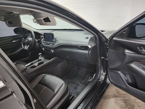 Used 2021 Nissan Altima 2.5 SR FWD image 32
