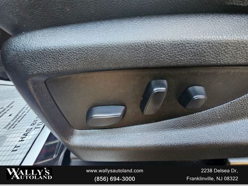 Used 2019 Chevrolet Suburban Premier image 25