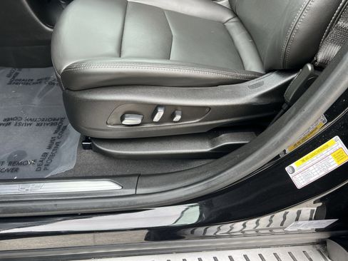 Used 2022 Cadillac XT5 Premium Luxury image 14