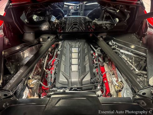 Used 2025 Chevrolet Corvette Stingray Preferred Cpe w/ 2LT image 28