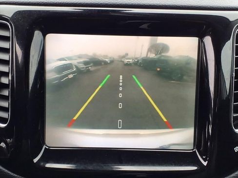 Used 2020 Jeep Compass Limited image 10